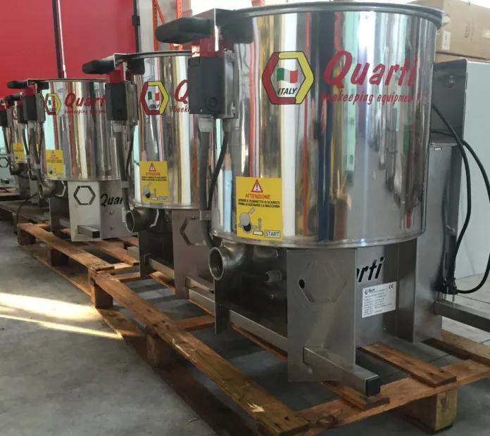 quarti Quarti Italy srl - AroundBuzz